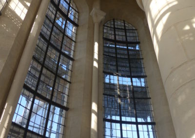 Velars-Sur-Ouche - Notre-Dame de l'étang - Création géométrique - vue intérieur ensemble aprés pose